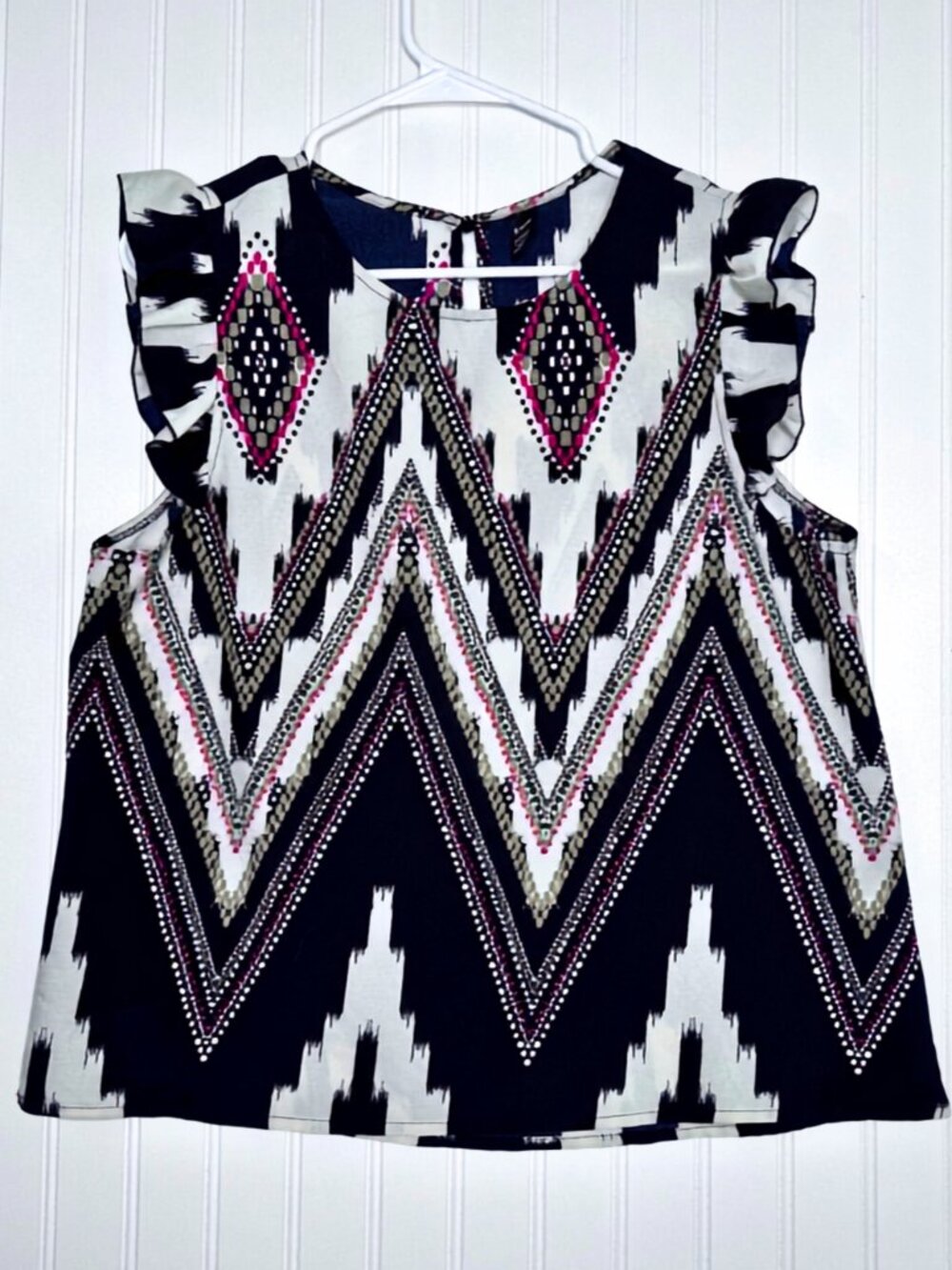 SHEIN VCAY Geo Tribal Print Blouse w/ Ruffled Trim Short Sleeves -Large (8/10)